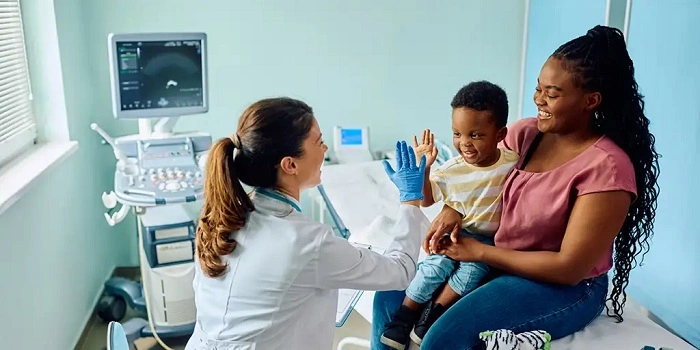 When to Visit Urgent Care vs. Emergency Room